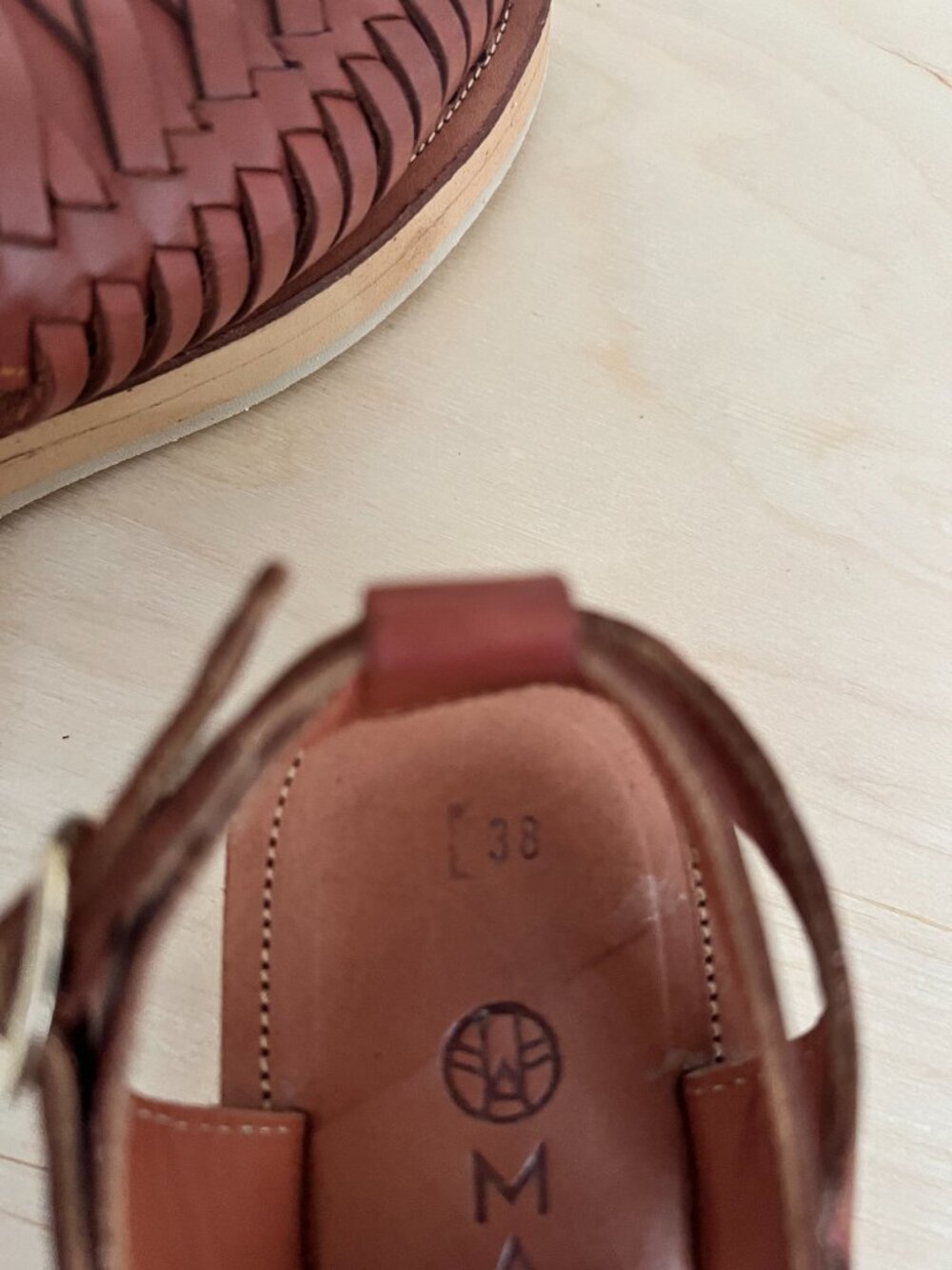 Mapache  Loma sandals | Tabacco - Picture 8 of 8